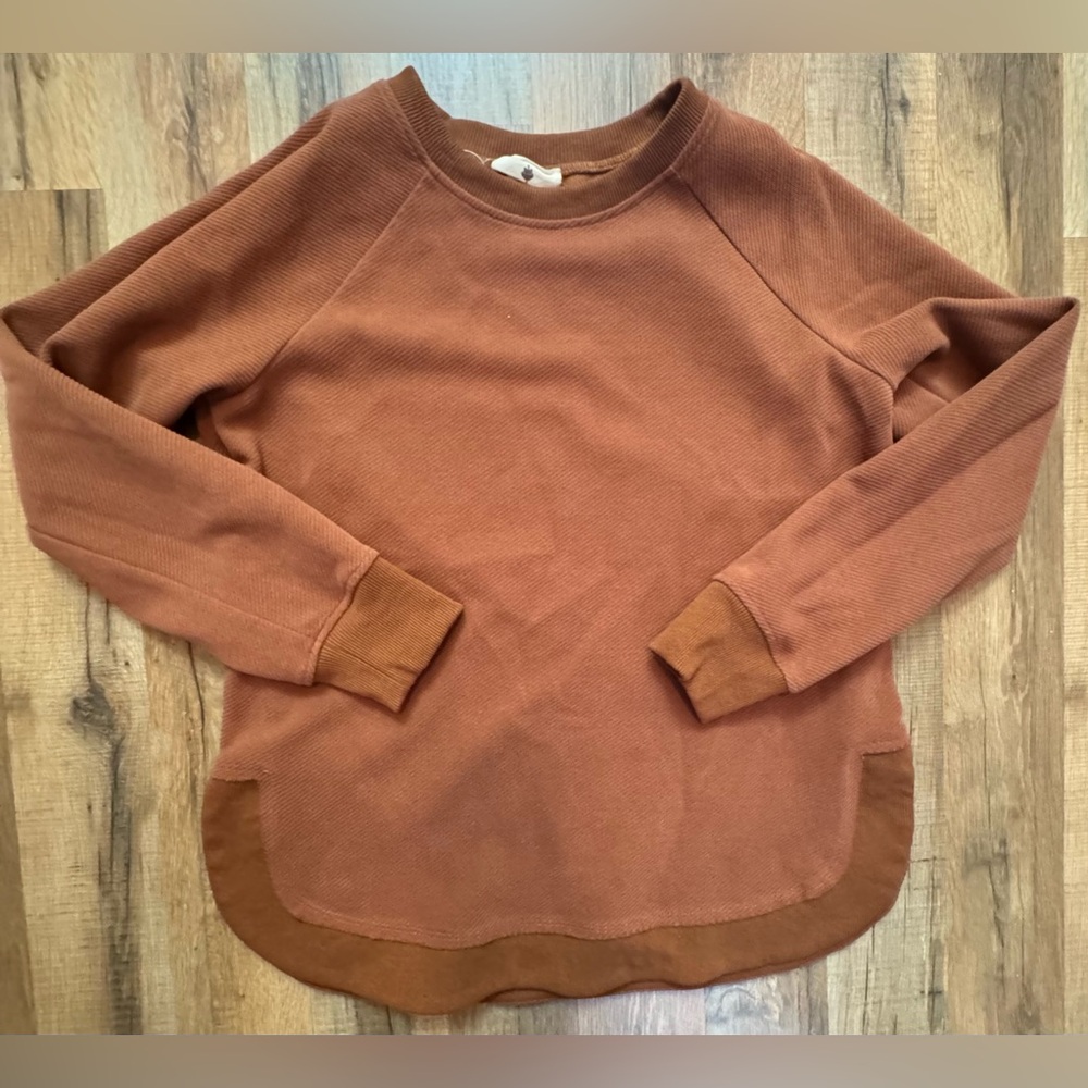 NWOT Betseys boutique Women's burnt orange Sweater